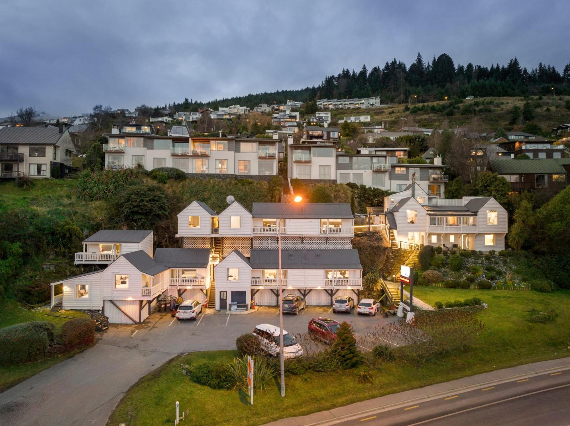 Lakeview Colonial Motel Queenstown Buitenkant foto